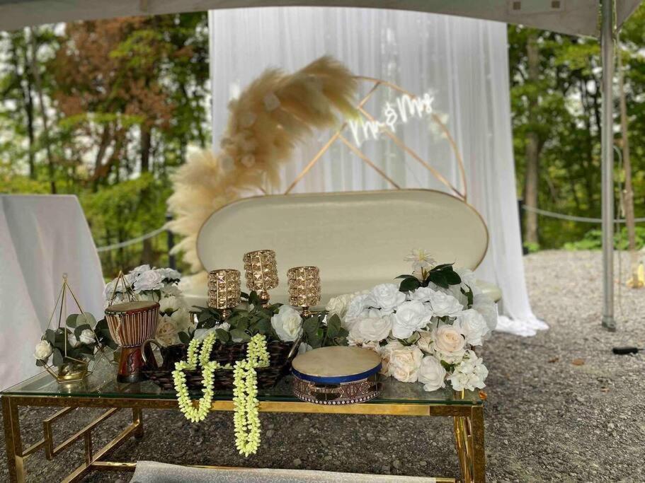 Cozy & Porches For Intimate Weddings Reunions